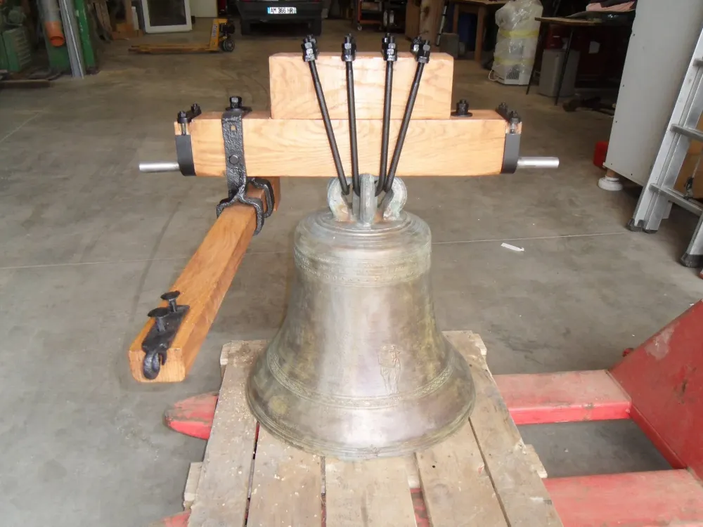 Soudure de cloche à Arc-lès-Gray